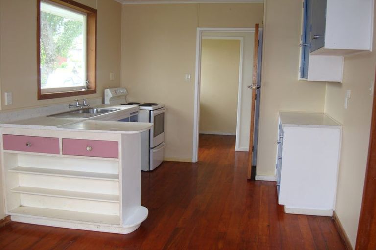 Photo of property in 16 Hamblyn Crescent, Nawton, Hamilton, 3200