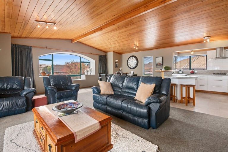 Photo of property in 11 Thelma Place, Lynmore, Rotorua, 3010