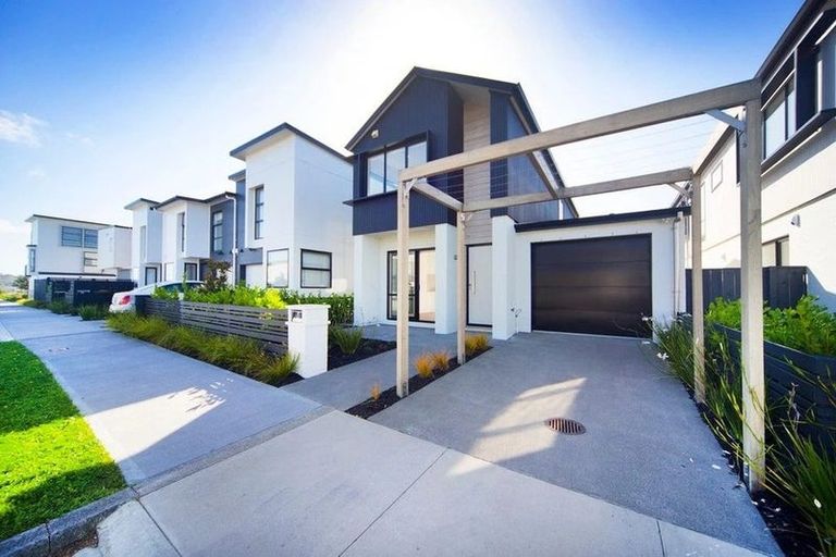 Photo of property in 15 Grey Warbler Road, Hobsonville, Auckland, 0616