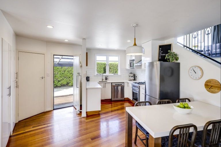 Photo of property in 233 School Road, Clive, 4102