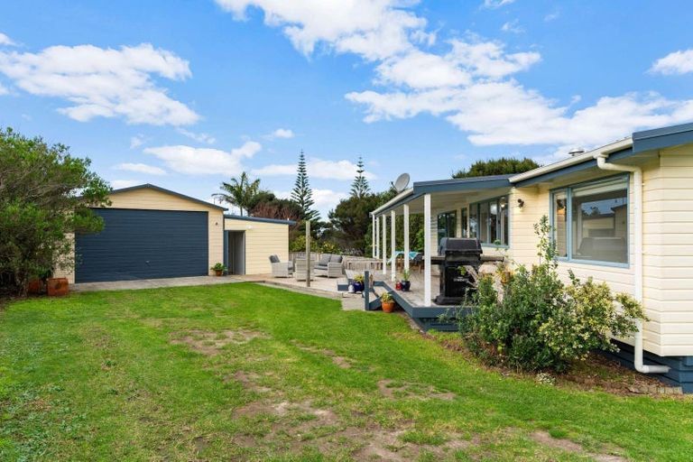 Photo of property in 20d Driftwood Place, Mangawhai Heads, Mangawhai, 0505