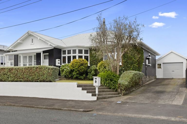 Photo of property in 9 Henui Street, Strandon, New Plymouth, 4312
