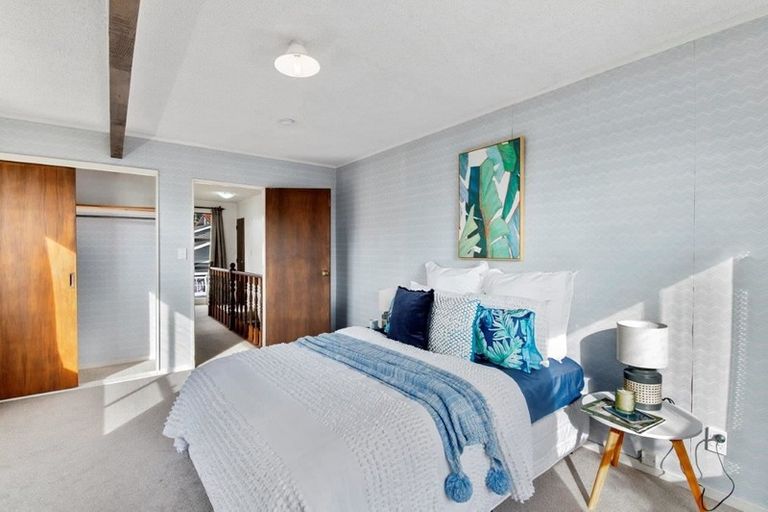 Photo of property in 10 Frances Street, Waikanae Beach, Waikanae, 5036