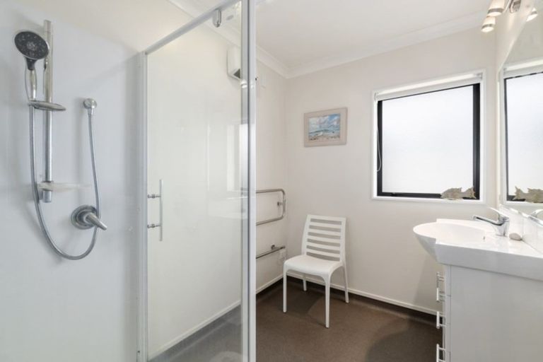 Photo of property in 20 Ian Peter Way, Otaki, 5512