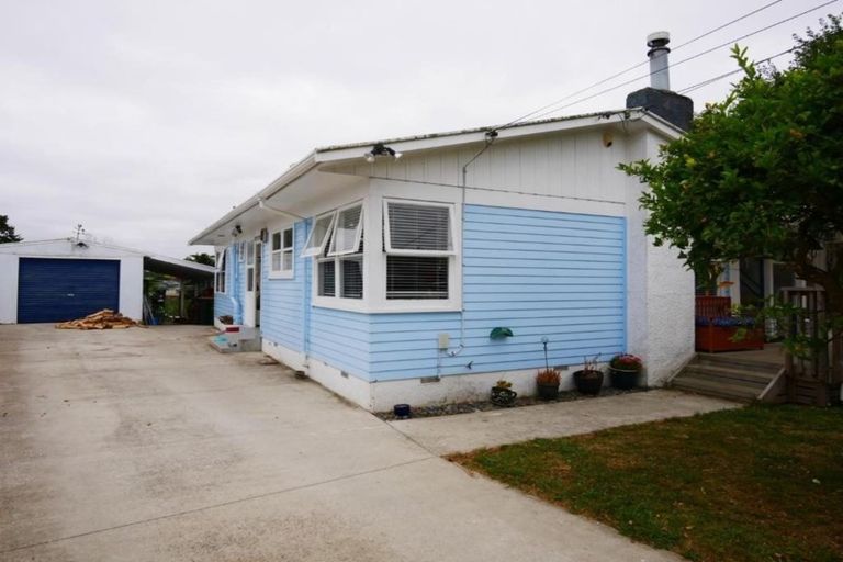 Photo of property in 12 Oregon Place, Papakura, 2110