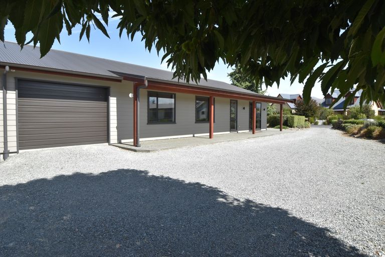 Photo of property in 75 Irishman Drive, Twizel, 7901
