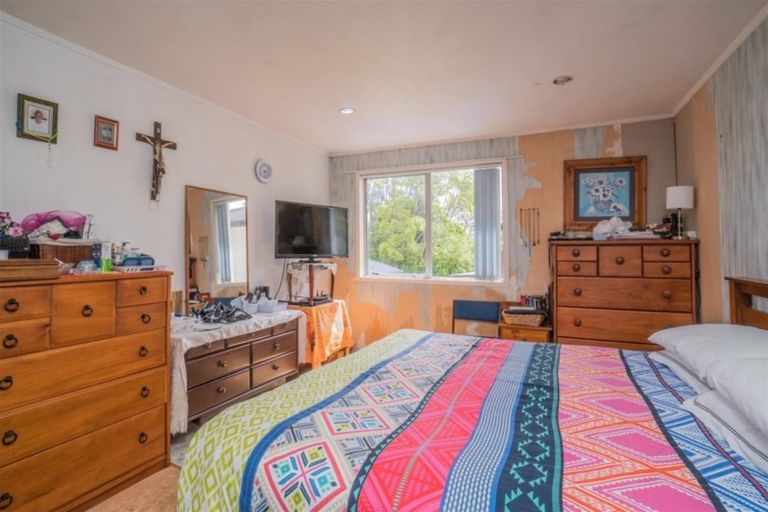 Photo of property in 18 Osman Street, Glen Eden, Auckland, 0602