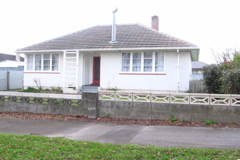 Photo of property in 4 Elliott Street, Roslyn, Palmerston North, 4414