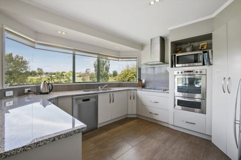 Photo of property in 62 Links View Drive, Omokoroa, 3114