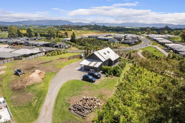 Photo of property in 340 Omokoroa Road, Omokoroa, 3114