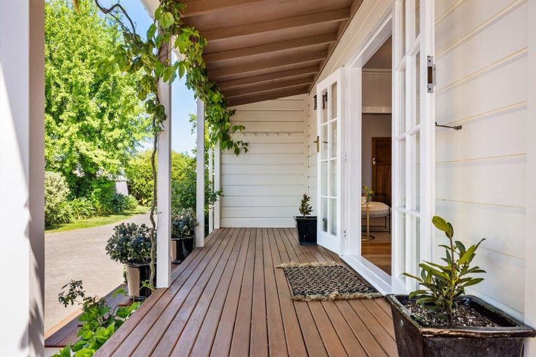 Photo of property in 3 Moeller Street, Taradale, Napier, 4112