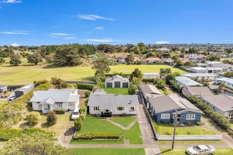 Photo of property in 27 Moore Avenue, Tawhero, Whanganui, 4501