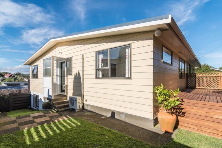 Photo of property in 27a Old Coach Road, Johnsonville, Wellington, 6037