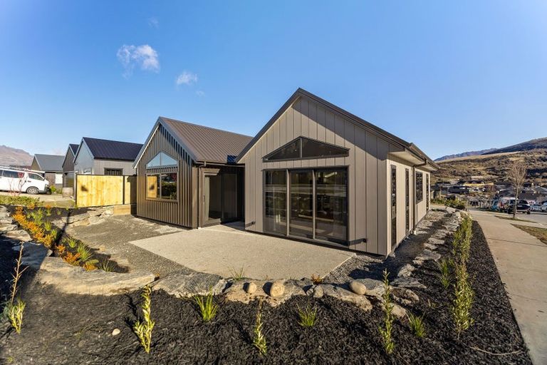 Photo of property in 87 Jack Hanley Drive, Jacks Point, Queenstown, 9371