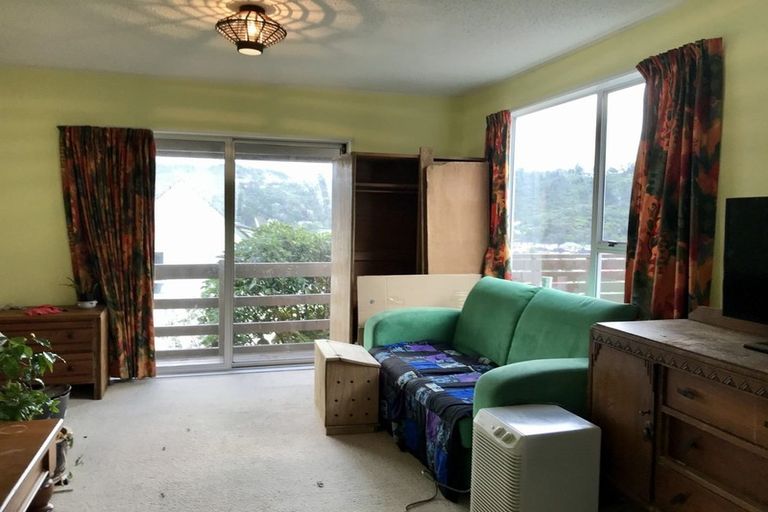 Photo of property in 15e Glen Road, Stokes Valley, Lower Hutt, 5019