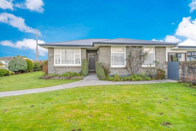 Photo of property in 50 West Plains Road, Waikiwi, Invercargill, 9810
