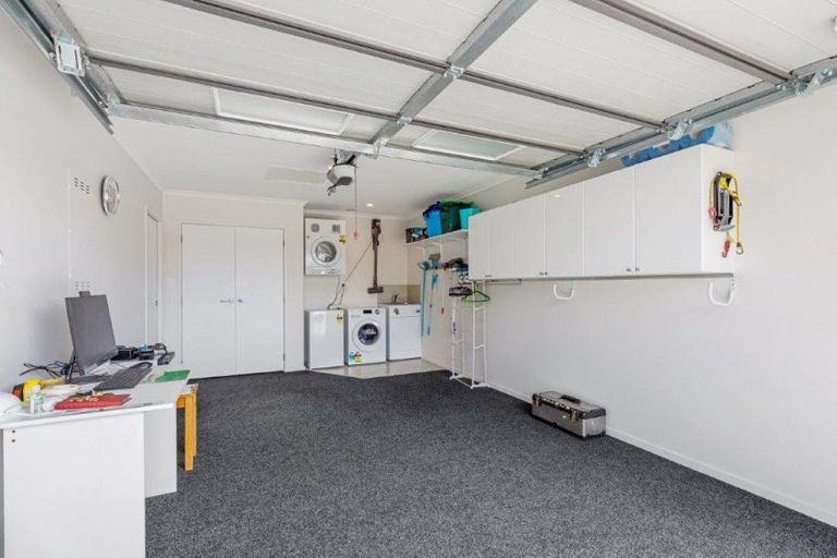 Photo of property in 6 Belt Lane, Papamoa, 3118