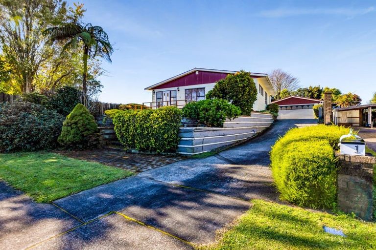 Photo of property in 1 Towai Street, Inglewood, 4330