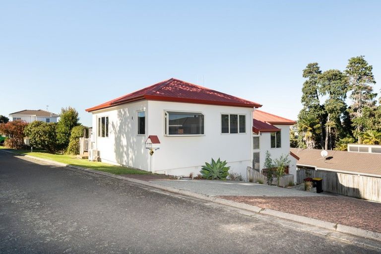 Photo of property in 26 Cooneys Drive, Matua, Tauranga, 3110