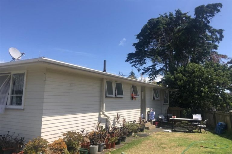 Photo of property in 40 Ashgrove Road, Mangere, Auckland, 2022