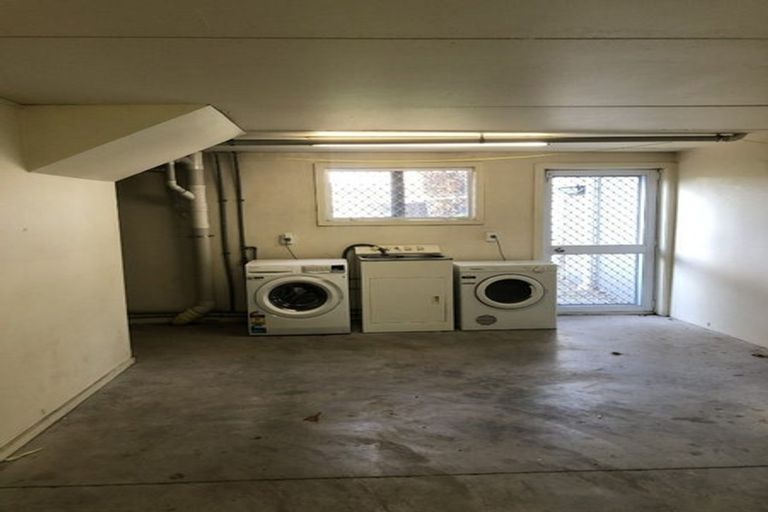 Photo of property in 2/179 Riccarton Road, Riccarton, Christchurch, 8041