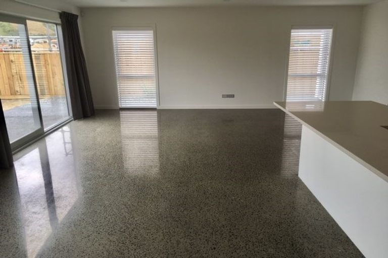 Photo of property in 7 Farnworth Terrace, Churton Park, Wellington, 6037