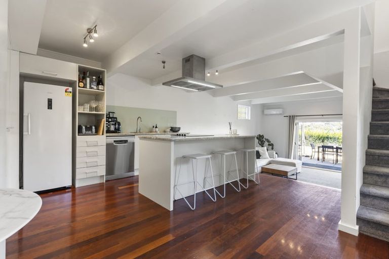 Photo of property in 1/38 Kitchener Road, Milford, Auckland, 0620