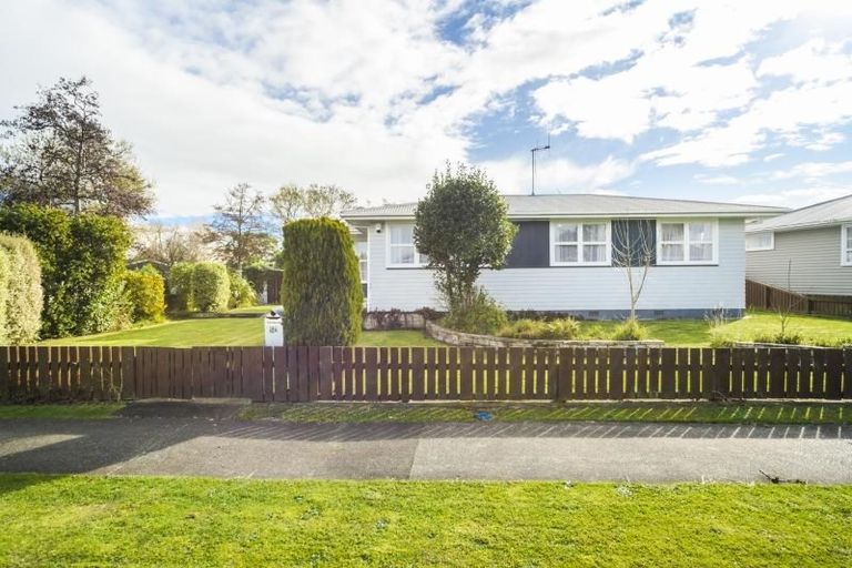 Photo of property in 56 Apollo Parade, Milson, Palmerston North, 4414