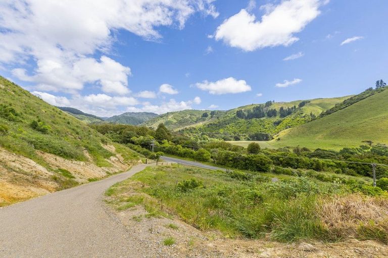 Photo of property in 213 Reikorangi Road, Waikanae, 5391