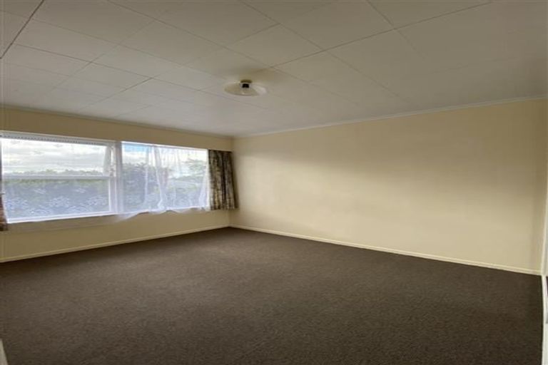 Photo of property in 4/63e Owairaka Avenue, Mount Albert, Auckland, 1025