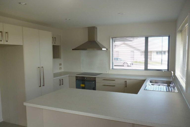 Photo of property in 6 Jefferson Close, Halswell, Christchurch, 8025