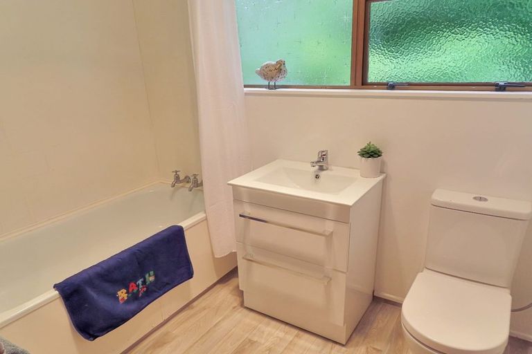 Photo of property in Recreation Reserve, 5/273 Grounsell Crescent, Belmont, Lower Hutt, 5010