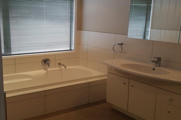 Photo of property in 26 Butley Drive, Farm Cove, Auckland, 2012