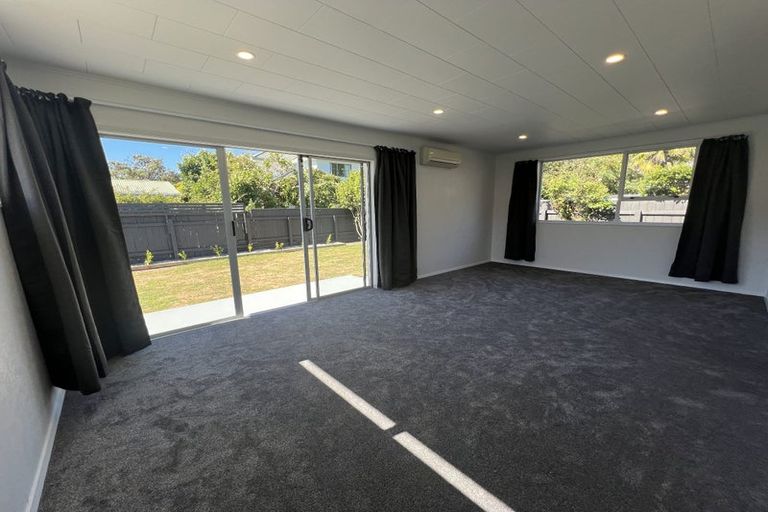 Photo of property in 13 Saint Ronans Avenue, Waterloo, Lower Hutt, 5011