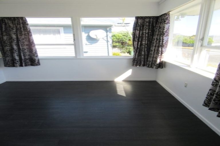 Photo of property in 10 Waipounamu Drive, Kelson, Lower Hutt, 5010