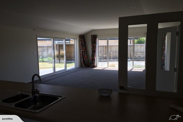 Photo of property in 22 Loxley Place, Lincoln, 7608