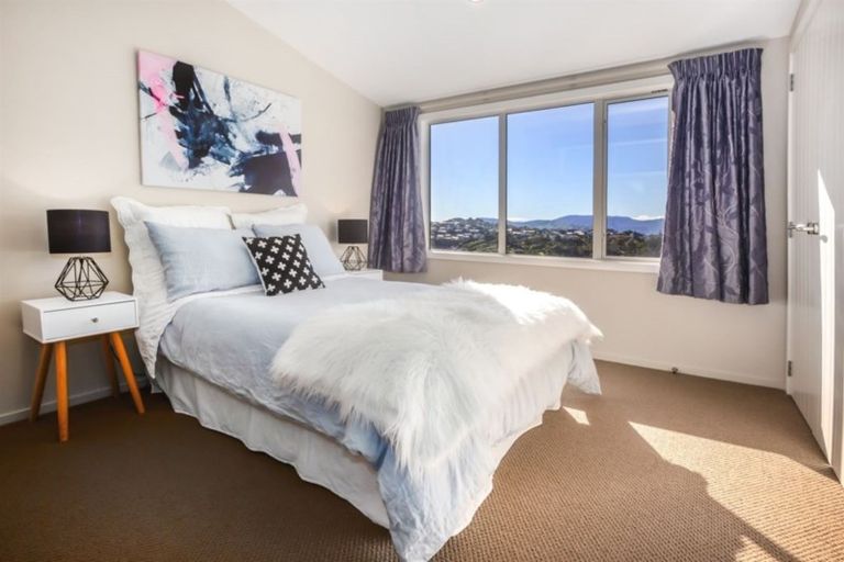 Photo of property in 96 Te Puia Drive, Aotea, Porirua, 5024