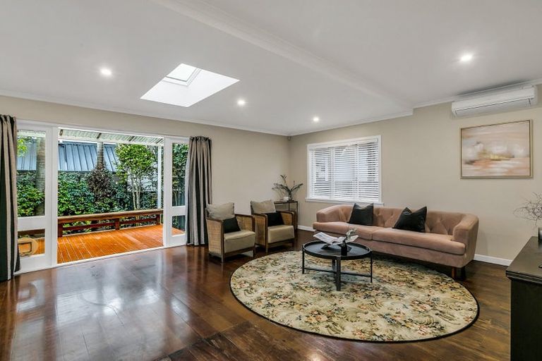 Photo of property in 47 Moa Road, Point Chevalier, Auckland, 1022
