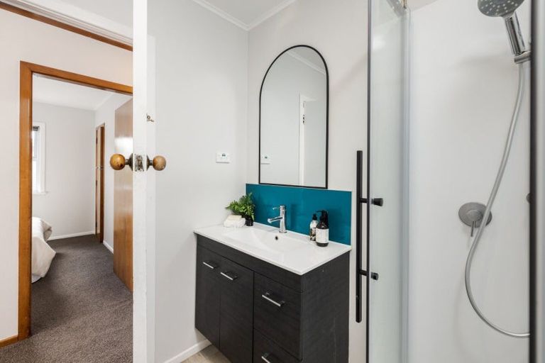 Photo of property in 19 Taupo Avenue, Mount Maunganui, 3116