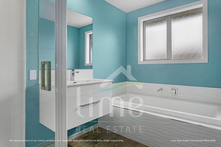 Photo of property in 9 Helicon Street, Pegasus, 7612