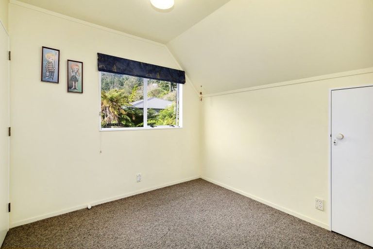 Photo of property in 42a Manuka Street, Stokes Valley, Lower Hutt, 5019