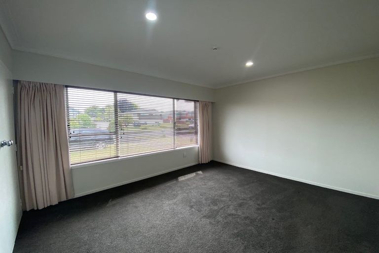 Photo of property in 11 Bexley Place, Pahurehure, Papakura, 2113
