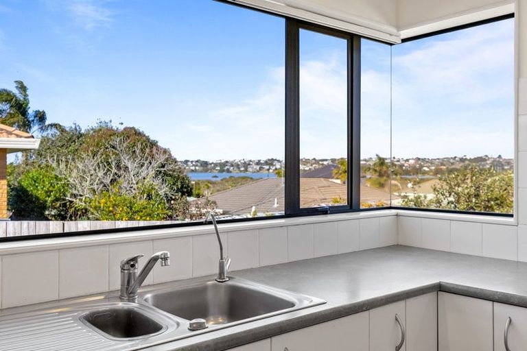 Photo of property in 53 Kath Hopper Drive, Orewa, 0931