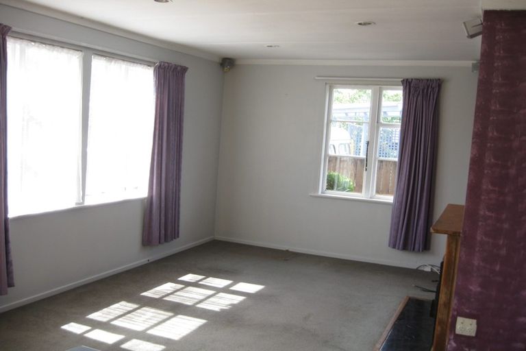 Photo of property in 25 Petherick Street, Taita, Lower Hutt, 5011