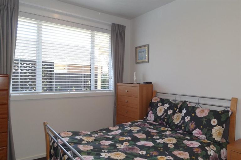 Photo of property in 2/444 Harewood Road, Harewood, Christchurch, 8051