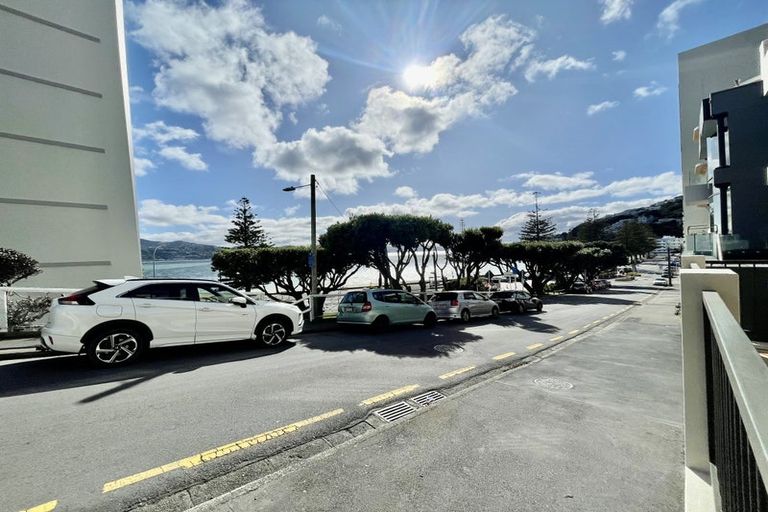 Photo of property in 13/22 Oriental Terrace, Oriental Bay, Wellington, 6011