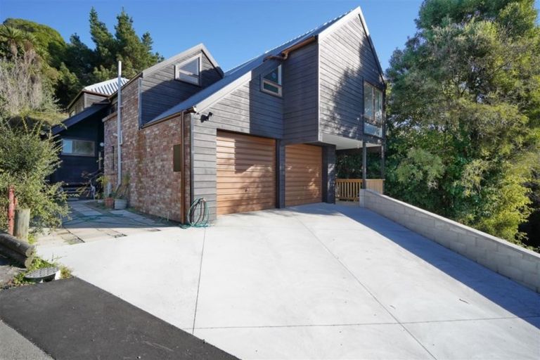 Photo of property in 4 Ball Lane, Redcliffs, Christchurch, 8081