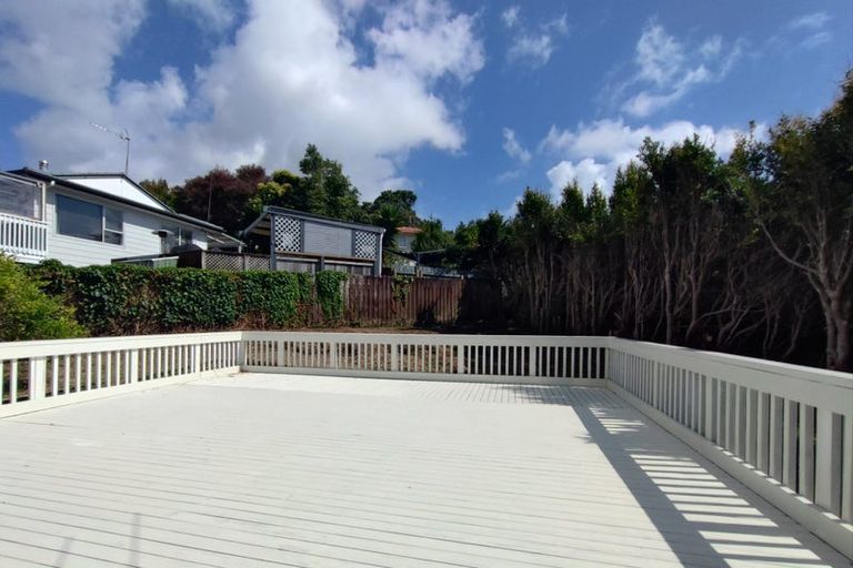 Photo of property in 3 Babington Place, Torbay, Auckland, 0630