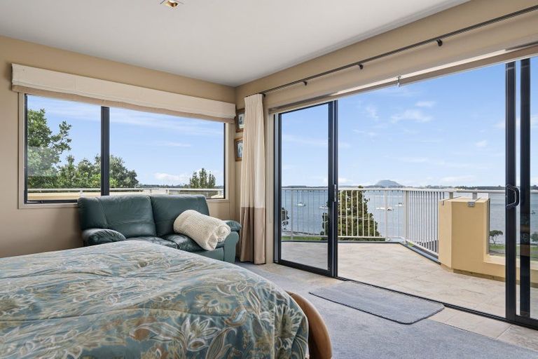 Photo of property in 33 Harbour View Road, Omokoroa, 3114