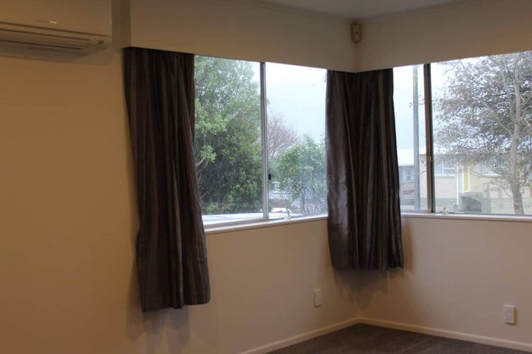 Photo of property in 18 Pencarrow Crescent, Wainuiomata, Lower Hutt, 5014